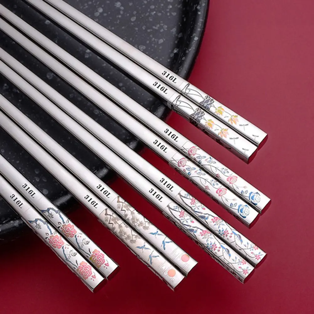 

1Pair Luxury Healthy Sushi Cherry Blossom Chinese Style Chopsticks Kitchenware Tableware Kitchen Tools