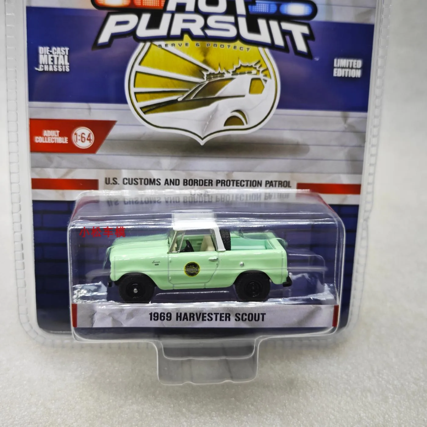 GreenLight 1:64 Heat Tracking Special Edition-U.S. Customs and Border Protection Border Patrol - 1969 Harvester Scout Car Model