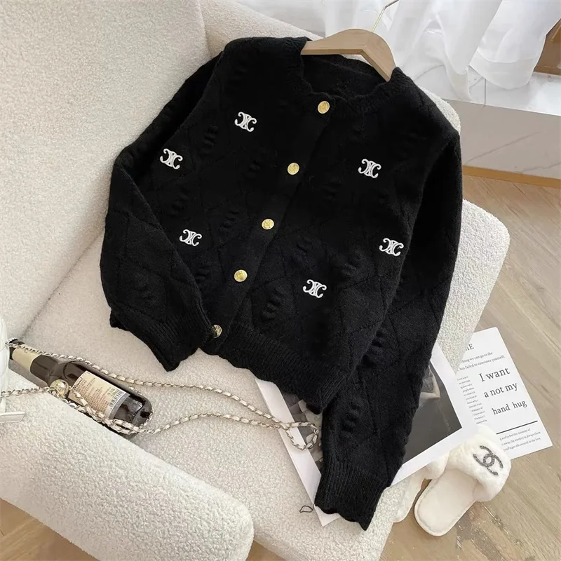 Round Neck Long-Sleeved Knitwear Jacket 2024 New Embroidered Single-Breasted Cardigan Tops Loose Fashion Knit Coat Sweater