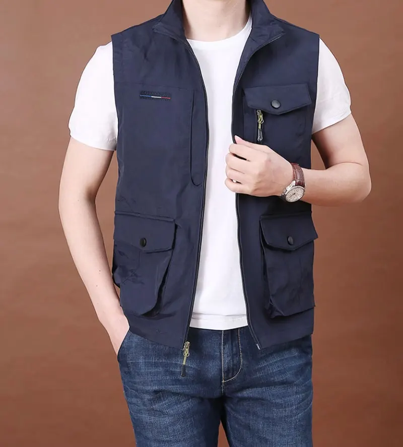 Popular autumn and winter outdoor travel must wear stand collar big vest men in the elderly multi-pocket zipper design vest coat