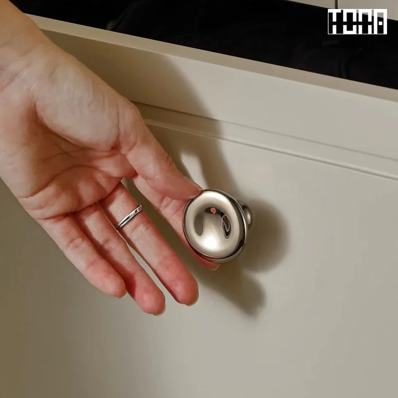 TONA Brass Furniture Handle Glossy Chrome Cabinet Bar Pulls European Minimalist Handle Bedroom Bedside Mushroom Knob and Handle