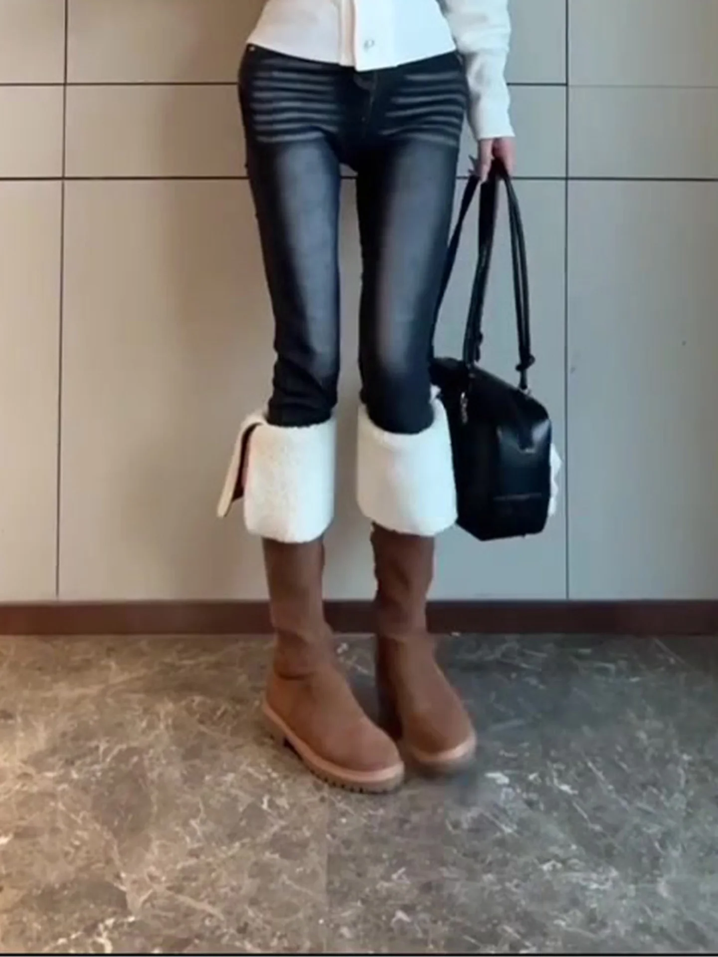 Mulheres Slim Fit Nove Quentes Fce Forrado Denim Jeans Outono Inverno Cintura Baixa Distrar Cor Pura Mid Stretch Design Chinês