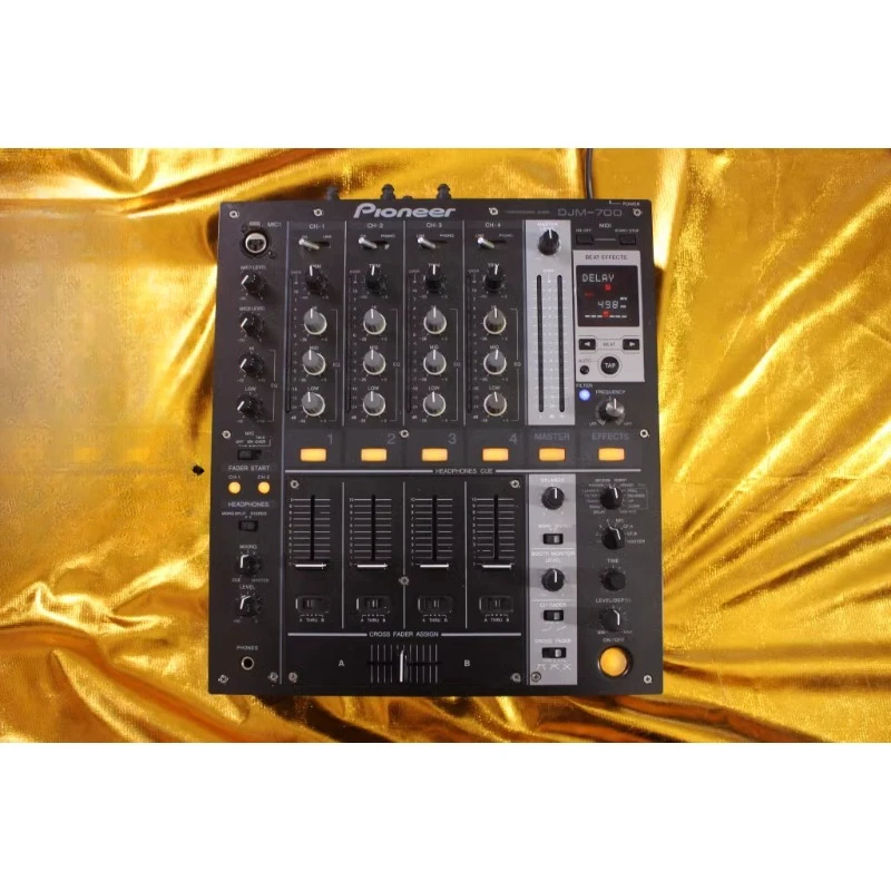 Used 700 DJ Mixing Station Color New Features All Good with Effe