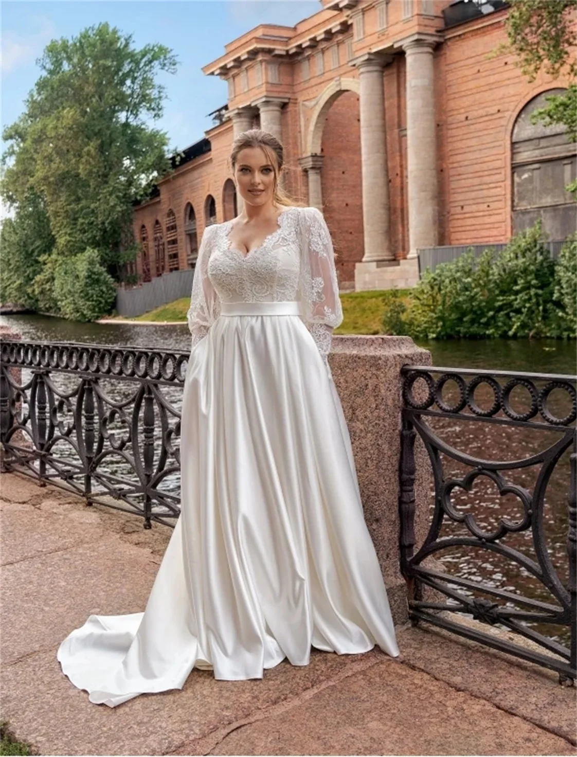 Vestidos de casamento boho para mulheres, gola V, mangas compridas, vestidos de noiva, apliques de renda, roupão acetinado, plus size, 2023