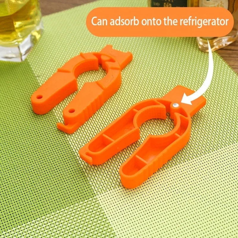 قطعتان من الزجاجات المريحة متعددة الأغراض وفتحات العلب لعلامة التبويب والسحب ومشبك زجاجة المياه البلاستيكية وسلسلة مفاتيح فتاحة الزجاجات السدادة