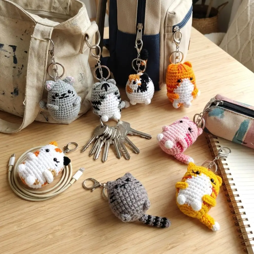 Handmade Crochet Kitten Keyring DIY Crafts Mini Hand Cat Keychain Handwoven Multi-color Yarn Kitty Bag Charm for Women Girls