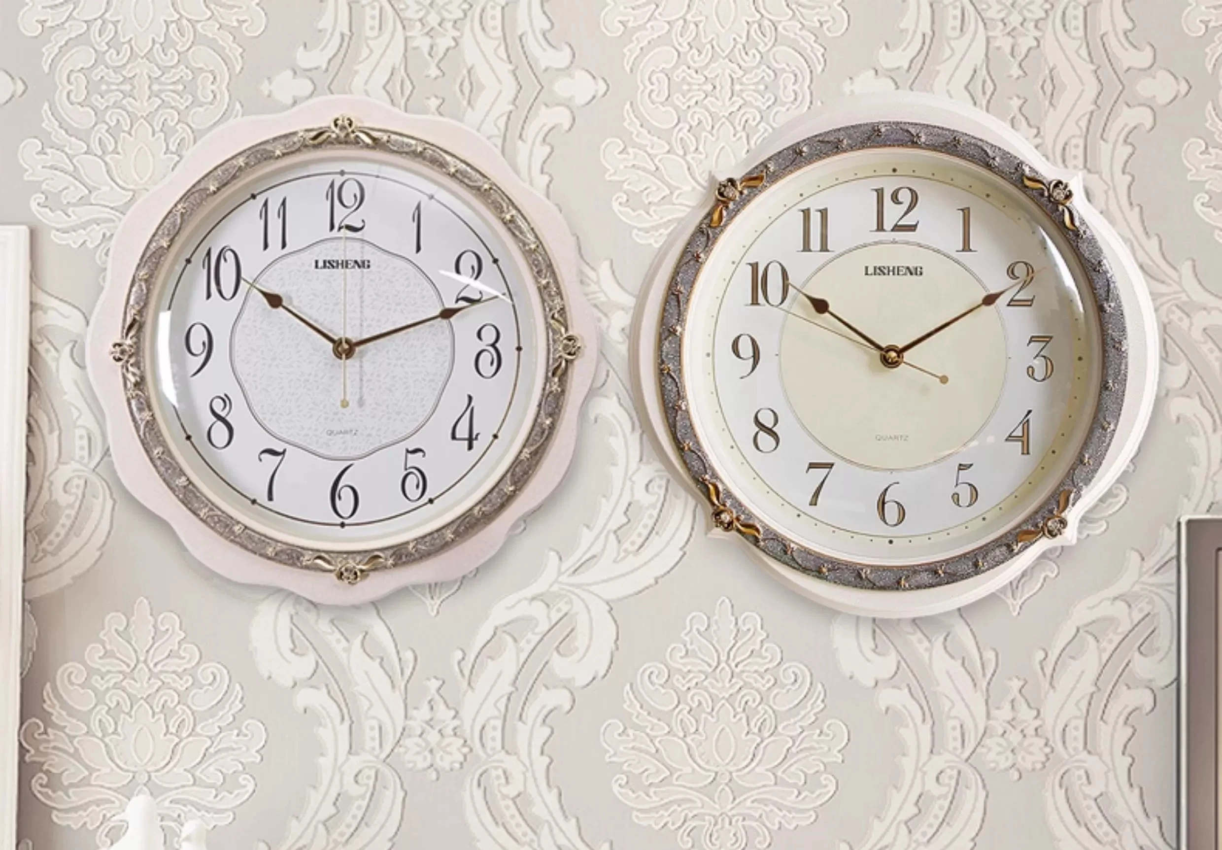 Silent Quartz Wall Clock, Modern Art Clock for Living Room, Creative Large Decorative Timepiece