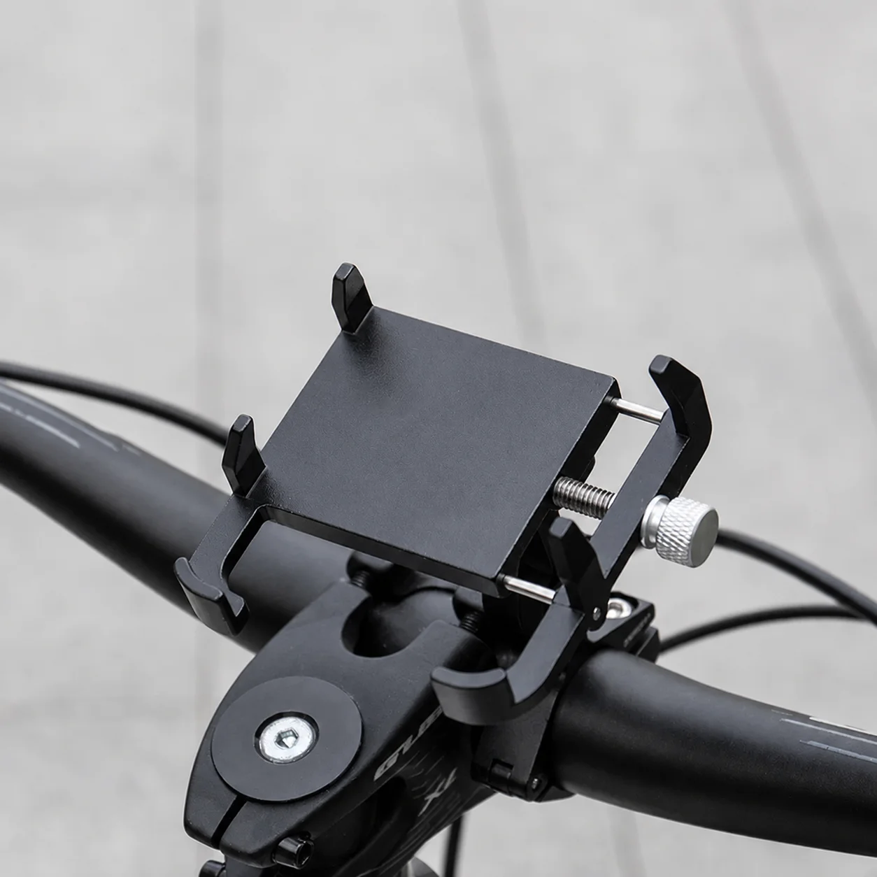 GUB PLUS 21 Motorrad-Fahrrad-Handyhalterung aus Aluminiumlegierung, drehbare, verstellbare, rutschfeste Halterung für Fahrradteile