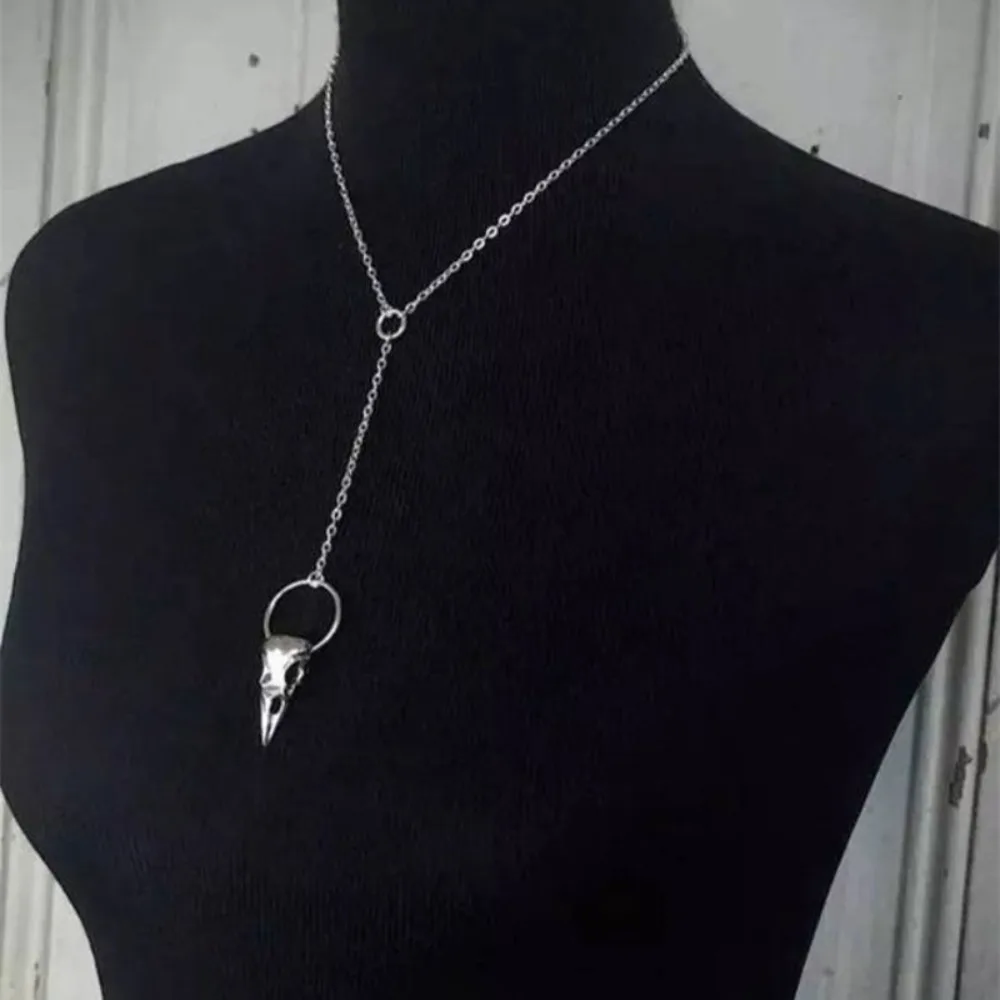 Hip Hop Punk Silver Color Stereo Crow Skull Tassels Pendant Necklace for Women Men Hallowmas Party Gothic Jewelry Accessory Gift