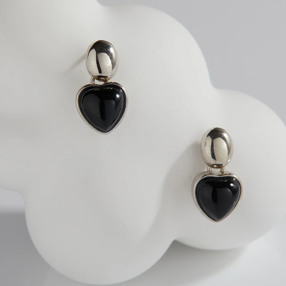 

Женские серьги в форме сердца в стиле ретро, S925, чистое серебро, натуральный черный агат, милые, универсальные серьги для вечеринок, классический стиль