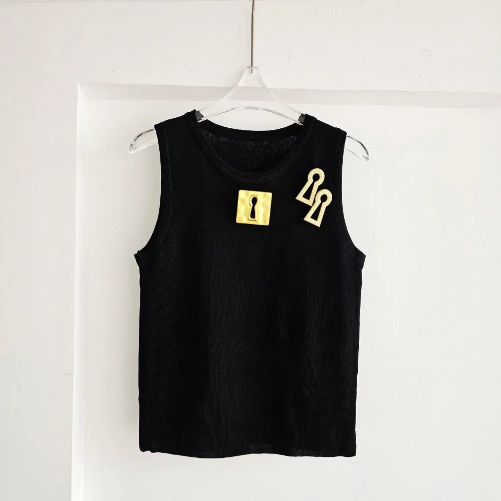 High Street Retro Metal Buckle Heavy Industry Keyhole Decoration Sleeveless Tanks Women's Slim Fit Knitted Sweater Tank Top