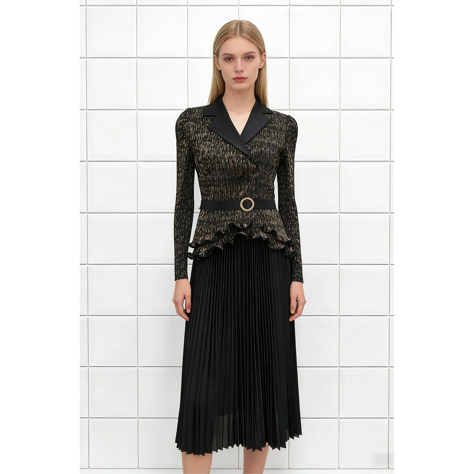 

Юбка плиссе большого размера в юго-восточноазиатском стиле с золотым декором и оборками, модель Dr Ele Maturi Big Size Dr