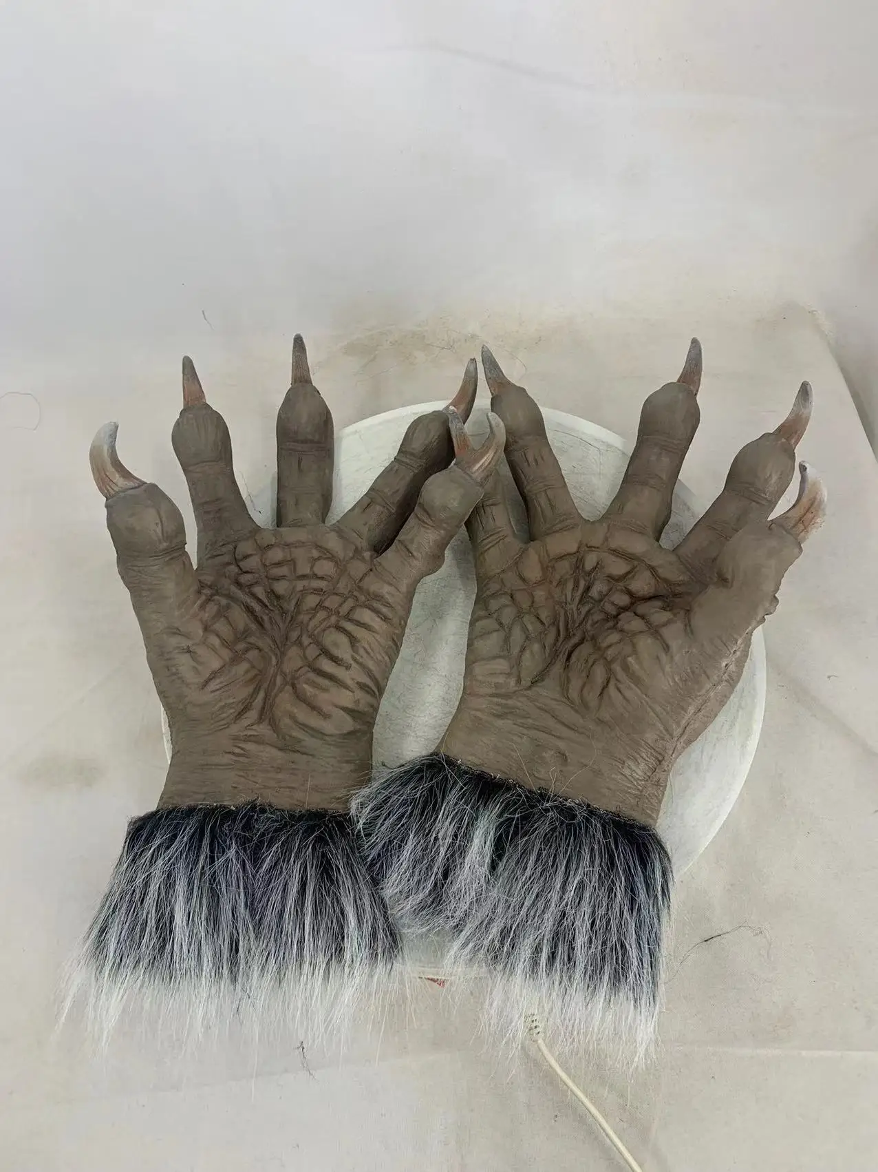 Halloween Role Play Scary Wolf Werewolf Claw Gloves Animal Festival Cosplay Latex Horrific Costume Accessory for Carnival Party