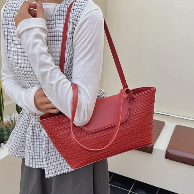 

Новая тканая сумка-тоут в корейском стиле, большая вместительная повседневная модельерская роскошная сумка на плечо для женщин