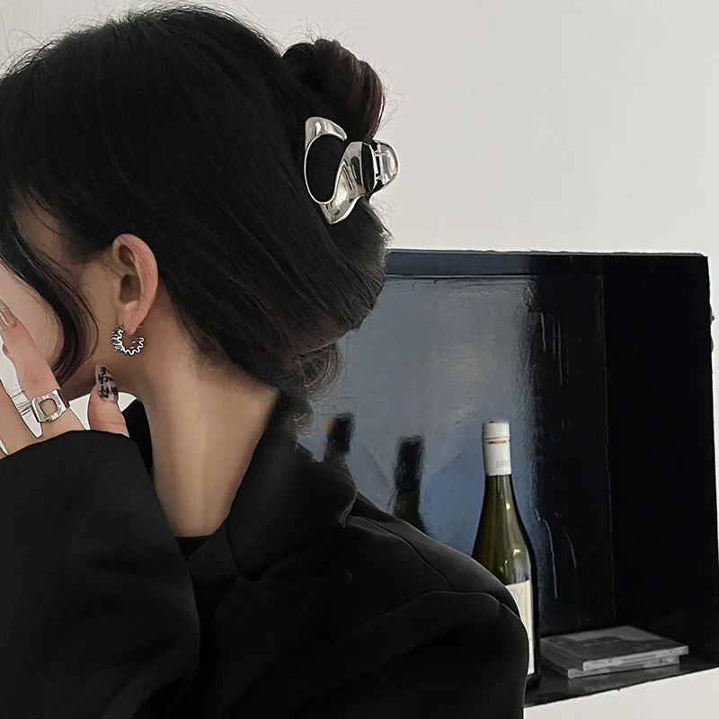 Neue Frauen Elegante Einfachheit Hohl Geometrische Metall Haar Klaue Vintage Haar Clips Pferdeschwanz Klaue Clip Mode Haar Zubehör – Detail 5