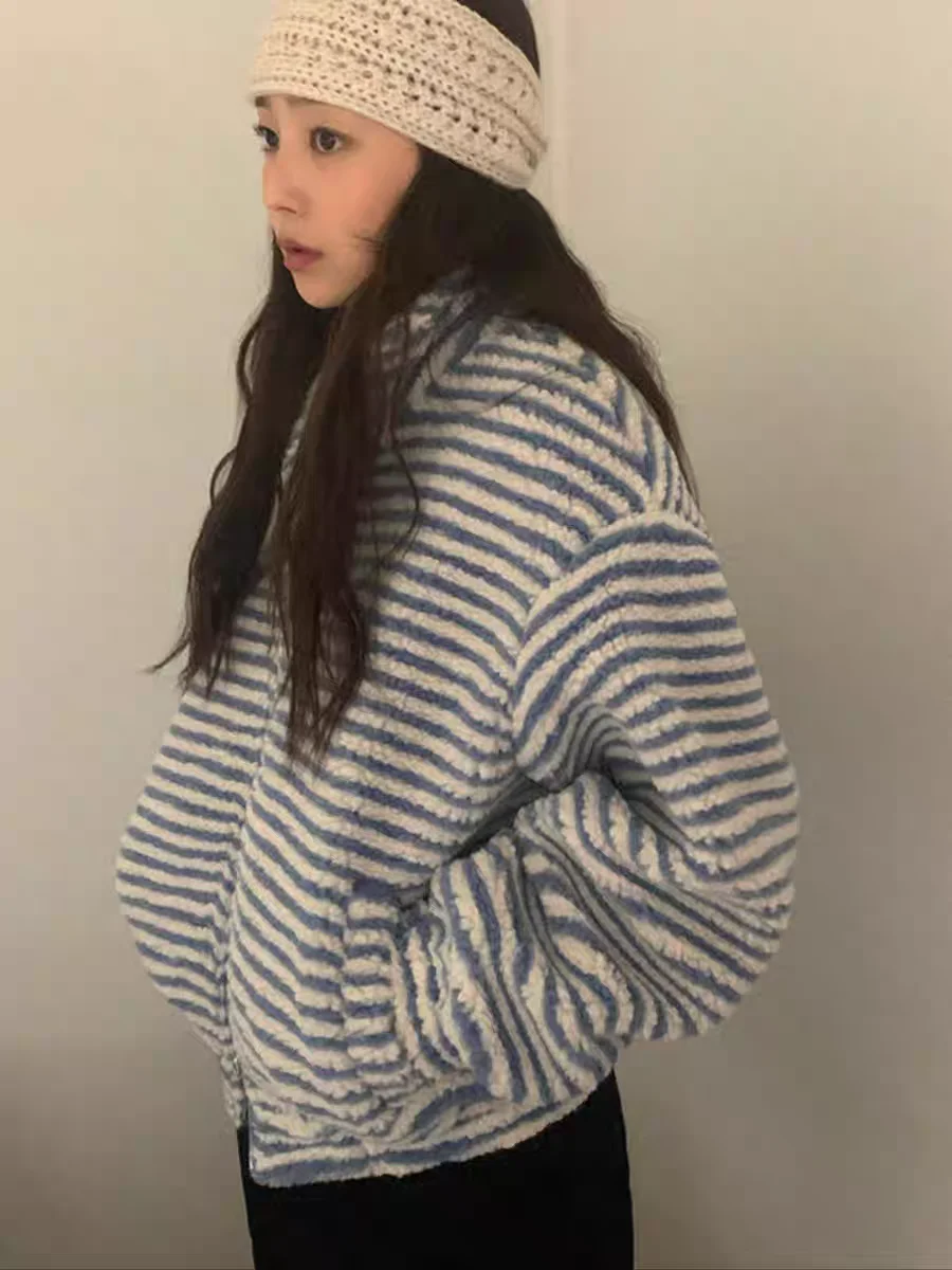 

Retro Color Blo Stripe Lamb Velvet Thiened Loose Long Sve Women's Jaet V-ne Zipper Closure Winter Commute Sle