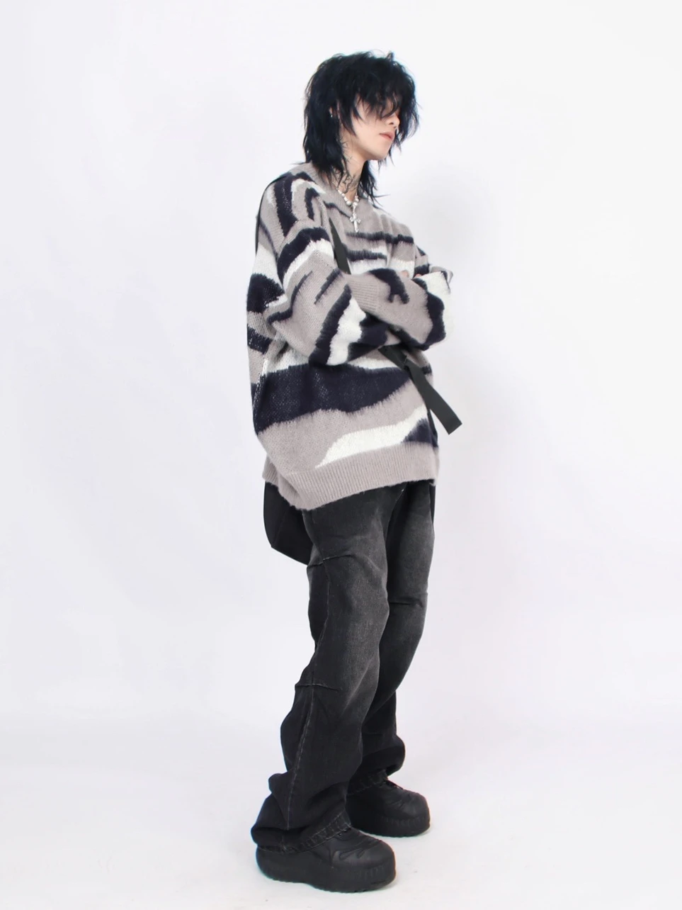 الخريف الشتاء الشارع نمط الرجال غير النظامية مخطط أسود رمادي سترة الأمريكية زوجين أحمر رمادي فضفاض لينة محبوك سترة #4