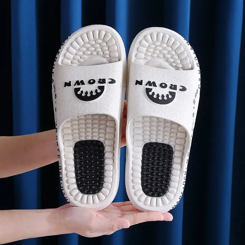 Men\'s Slippers Indoor and Outdoor Wear Bathroom Foot Massage Non-slip Wear-resistant Deodorant Beach Sandals and Slippers