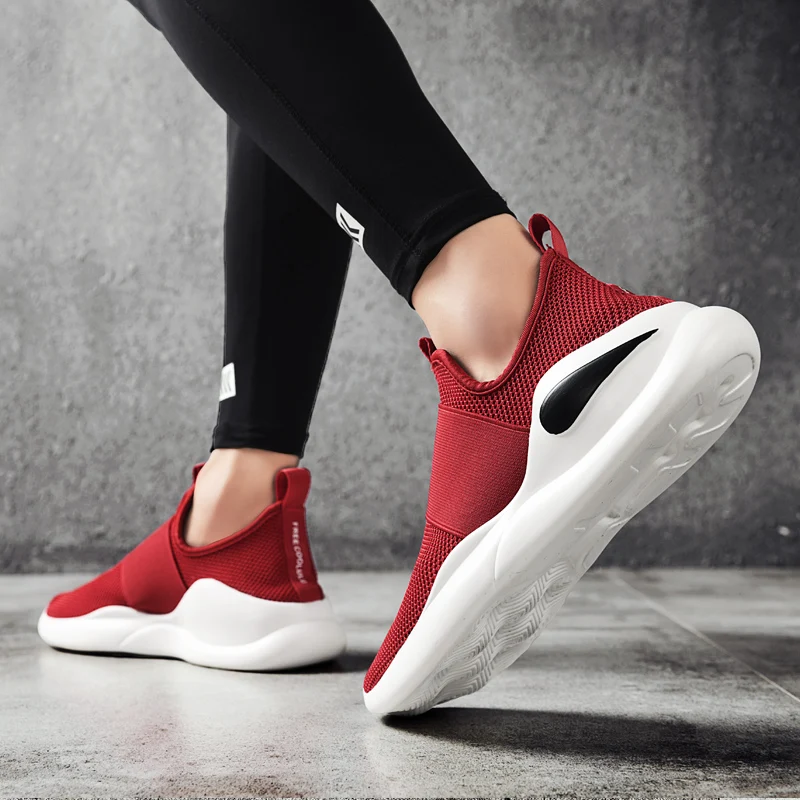 

Designer Slip-on Sock Shoes Breathable Men Sport Shoes Fashion Casual Shoes Men Luxury Outdoor Couples Sneakers Chaussure Homme