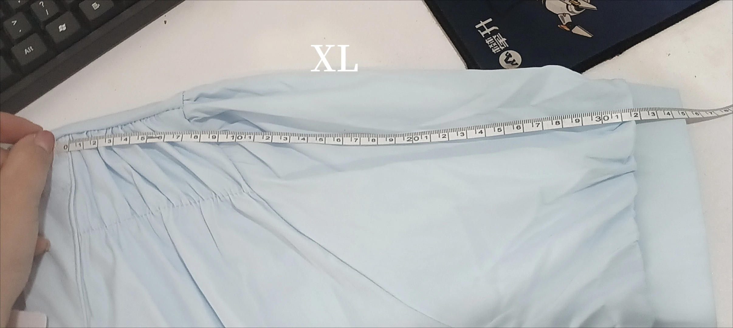 200 Pounds Plus Size Elastische Taille Büro-Damen-Trendhemd und Bluse Einfarbiges Oberteil Damenbekleidung V-Ausschnitt French Chic Basics – Detail 5