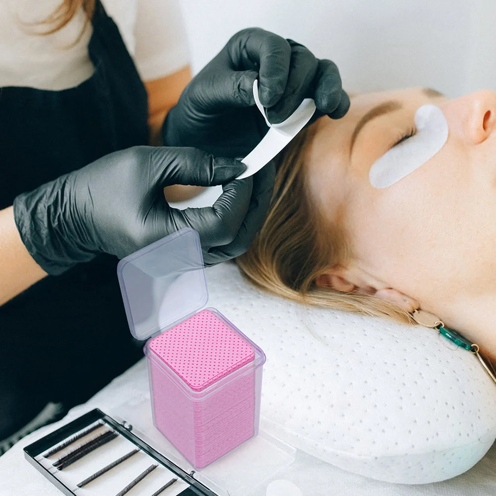 

4 Boxes Glue Cleaning Wipes for Eyelash Extensions Soft Non-Woven Cleansing Pads Remove Residue Clog-Proof Bottle Care