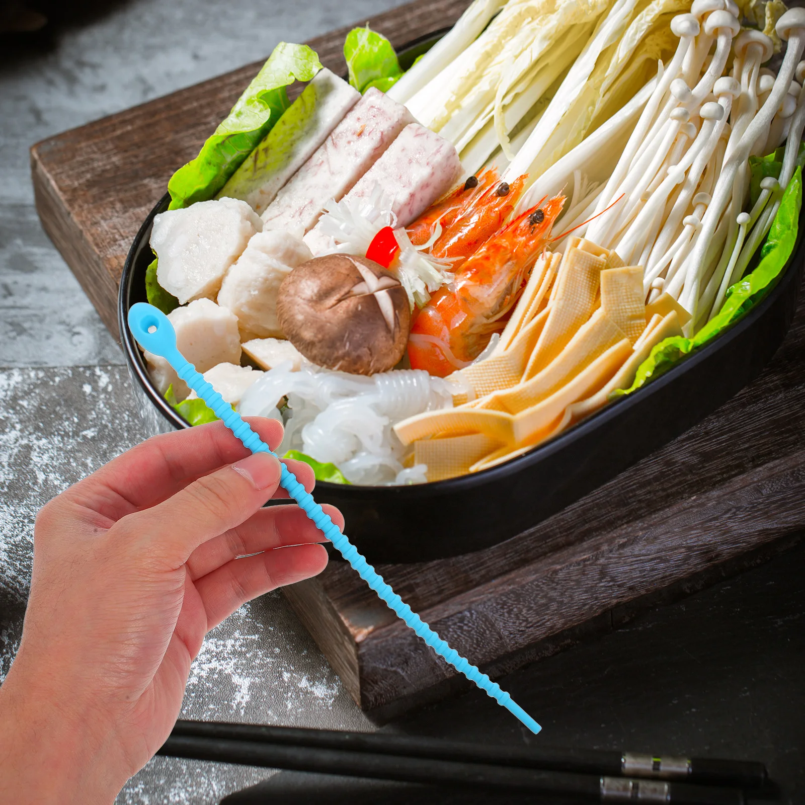 

18Pcs High Elasticity Silicone Cord Ties Self-Locking Reusable Cable Straps Versatile Cable Management Ties for Desktop Kitchen