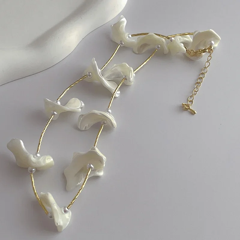 Minar Baroque Irregular Natural Sea Shell Conch Beaded Choker Necklace for Women Unique Statement Necklace Clavicle Chain Collar
