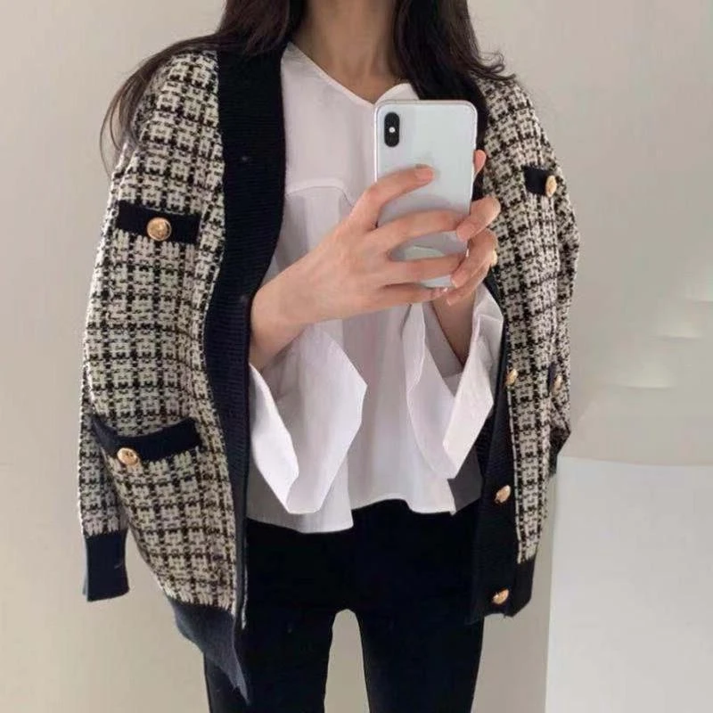 Women\'s Sweater Cardigan Autumn Korean Chic Knit Coat Single Breasted Black White Plaid Long Sleeved Sweater Jacket for Women