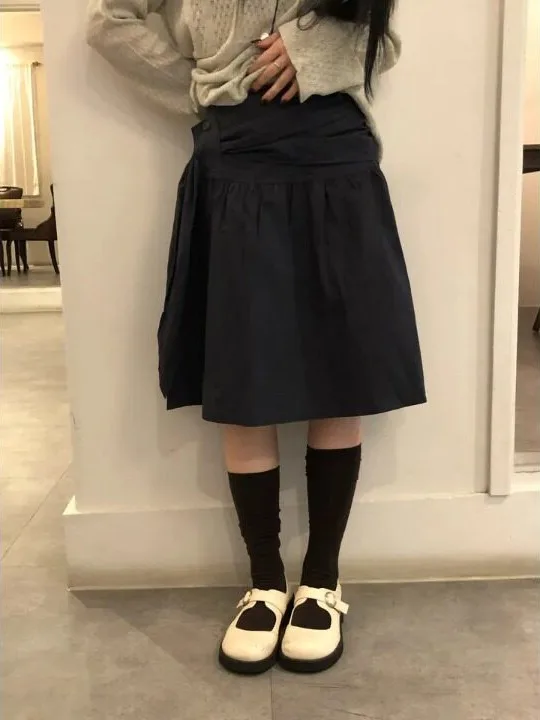 Chic Korean Style  Skirt for Young Women Spring Autumn Winter Seasonal Fashionable Inner Wear Casual Versatile Skirt