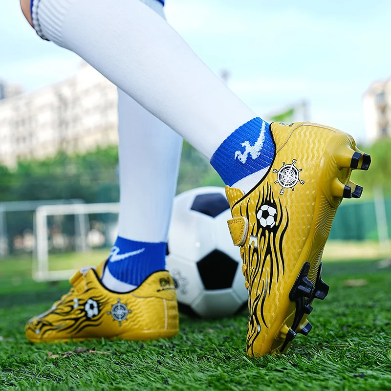 Zapatos de entrenamiento de fútbol dorados para niños, calas de fútbol AG/TF, botas de fútbol de calidad para niños, zapatos de Futsal para niños