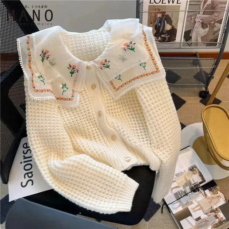 

Милый вязаный укороченный кардиган, женский свитер с цветочной вышивкой и воротником «Питер Пэн», консервативный кавайный шикарный осенний повседневный короткий топ на пуговицах