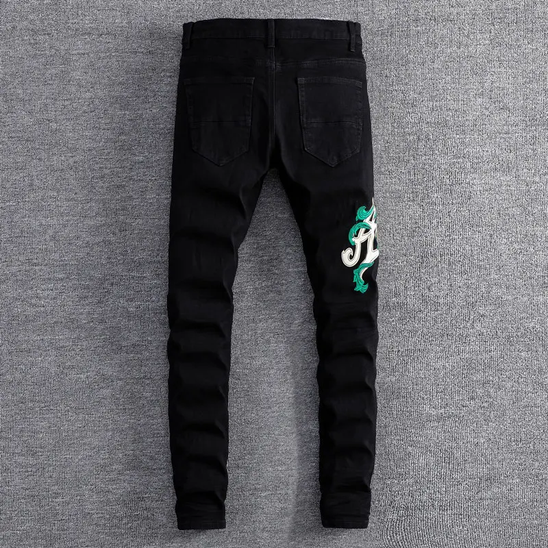Designer's high-quality and fashionable new men's jeans with stretch, slim fit, washed and embroidered denim. High street hip-ho
