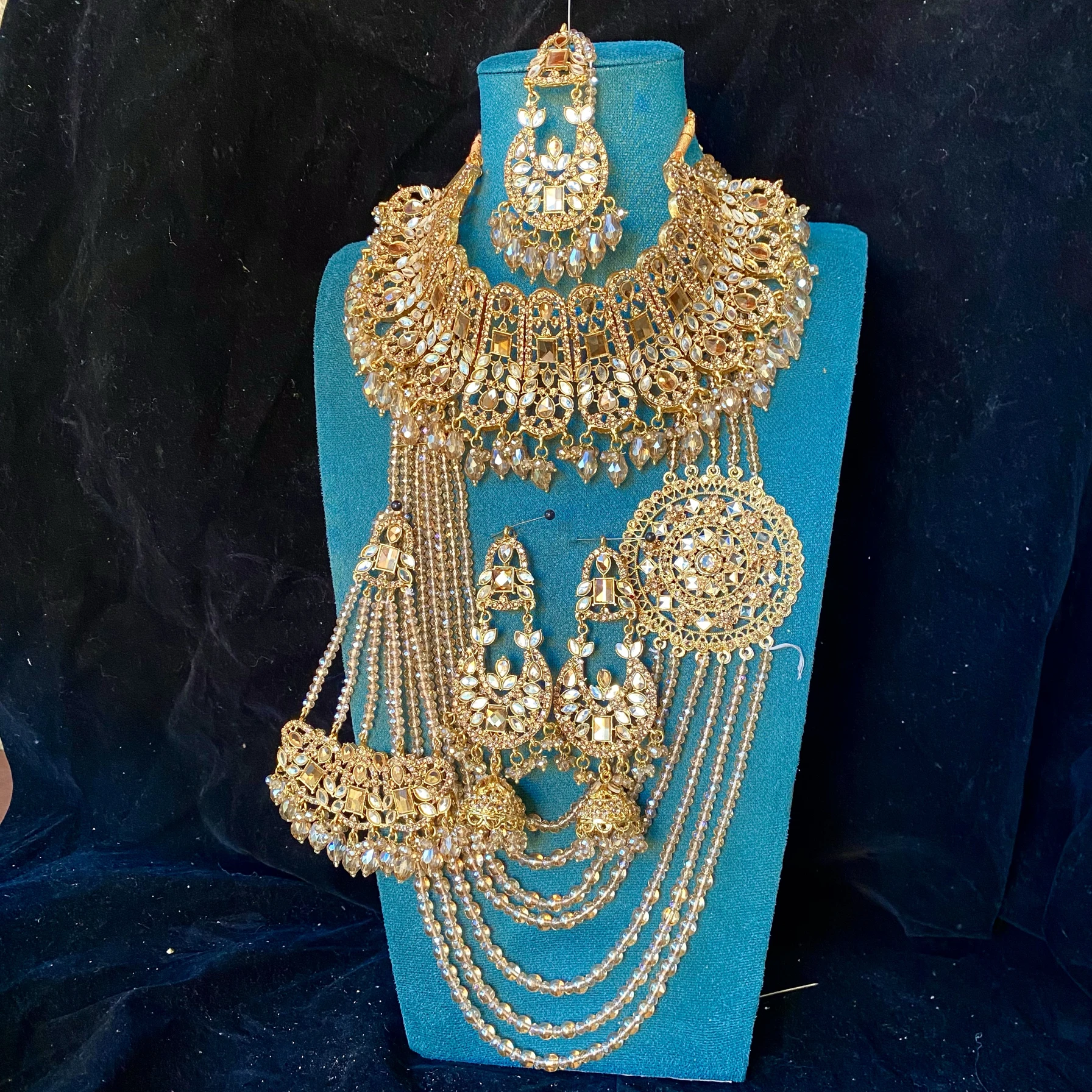 wedding-bride-ancient-style-jewelry-set-ethnic-flavor-photography-studio-belly-dance-decorations-fashionable-fashionable