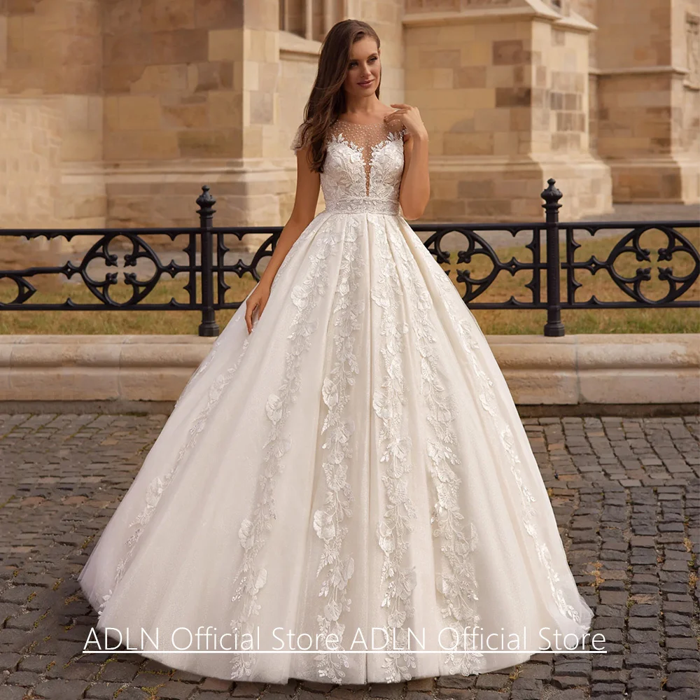 Prinzessin-Hochzeitskleid, individuell gestaltet, mit Flügelärmeln, U-Ausschnitt, Perlenstickerei, A-Linie, Sweep-Zug, Pailletten-Applikation, Brautkleid für die Braut