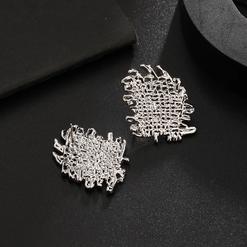DIY accessories exclusive new cute retro trend earrings European and American earrings fashion personality women's earrings