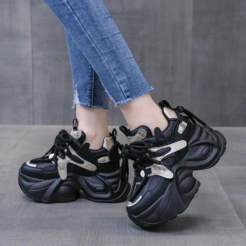 Daddy Shoes Women Super Fire 2023 New Autumn and Winter Casual Shoes with Velvet Thick Soles Small Height Inside Women's Shoes