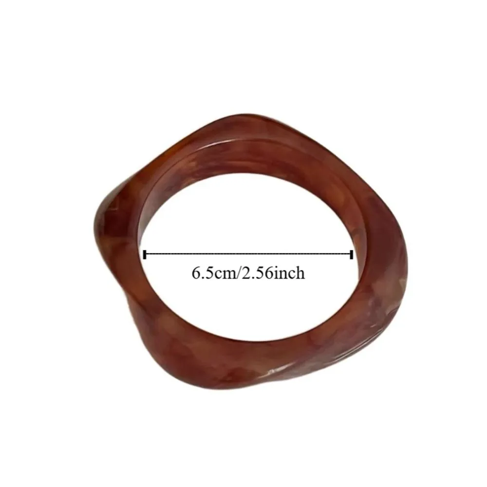 البوهيمي الاكريليك الإسورة تلطخ الأقلية تصميم غير النظامية واسعة سوار مجوهرات اكسسوارات الدوبامين الرجعية اليد الدائري النساء