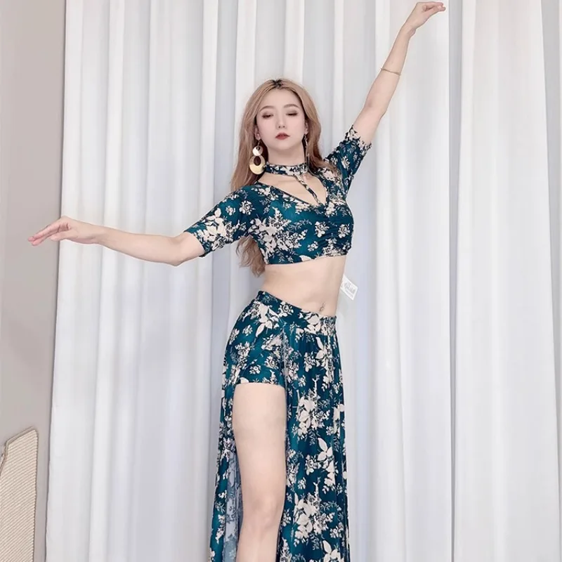 Trajes de dança do ventre personalizados vestido de prática 2025 novo conjunto vermelho e azul pit stripe impresso grande balanço saia conjunto dança oriental