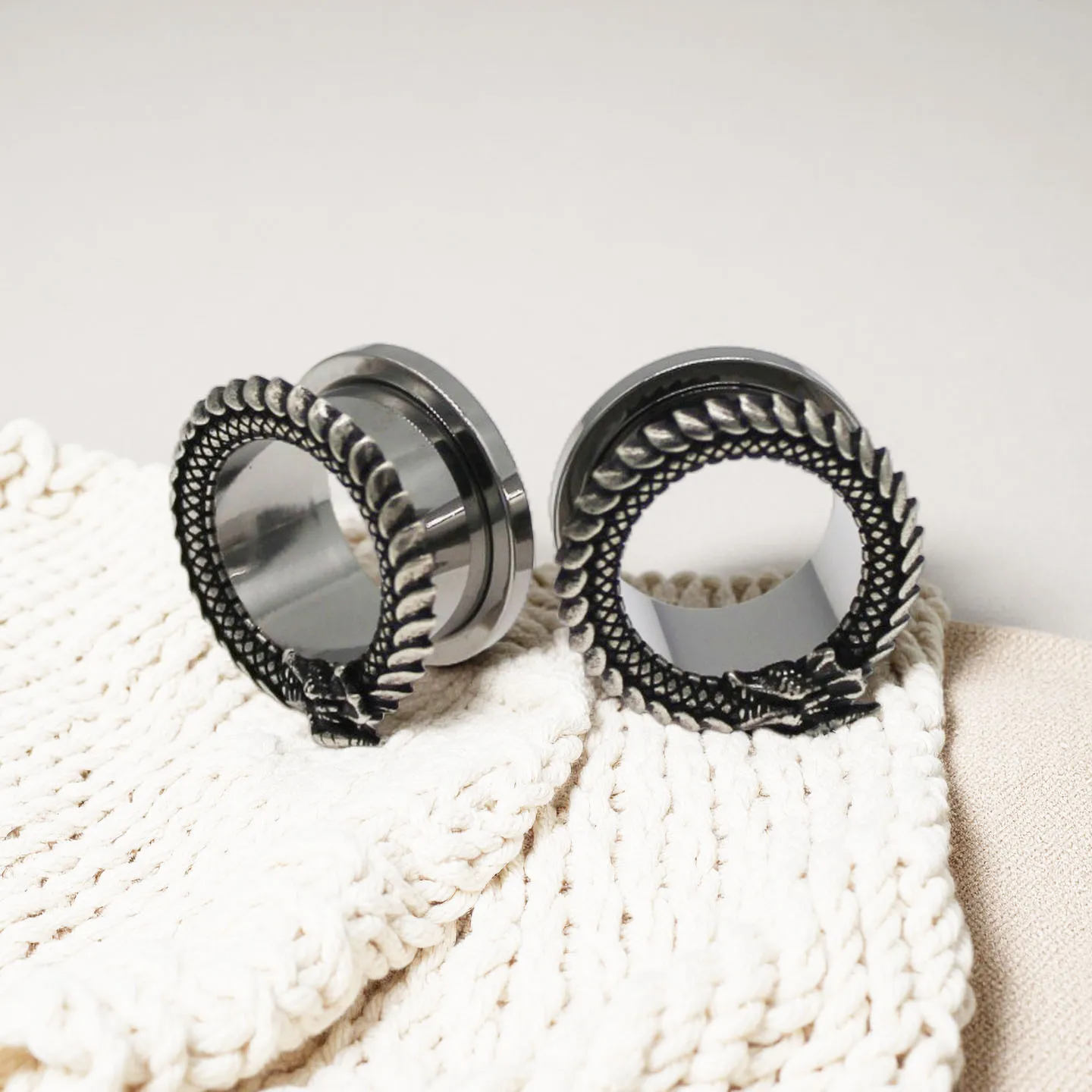 1 Pair Fugu Long Tail-eating Ear Expander Stainless Steel Hollow Pulley Ear Expander Bosi Accessories Ear Lobe