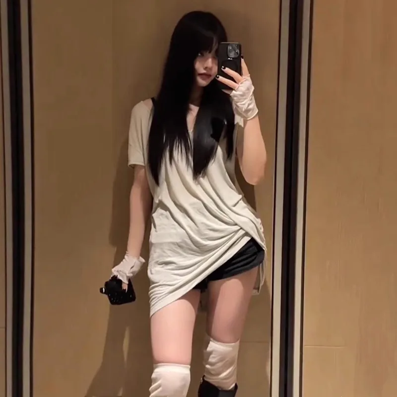 ANJY 2026 Summer New Women Dark RO Style Asymmetrical Draped Twist Waist Slim T-shirt Distressed V-Neck Short Sleeve Tops A21202