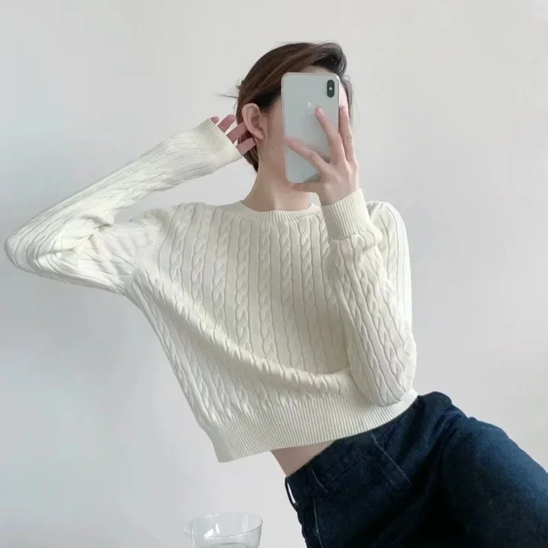 

Neck Solid Color Knitted T-Shirt Inner Twist Design Base Shirt Women's Pullover Top Early Autumn 2025 New Korean Style round