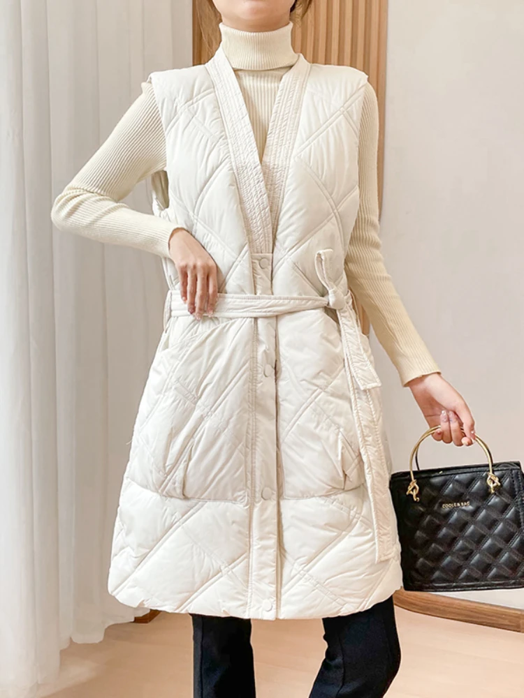 FTLZZ Autumn Winter Women Light Puffer Parka Outwear Casual V-neck Sleeveless Vest Jacket White Duck Down Coat with Belt