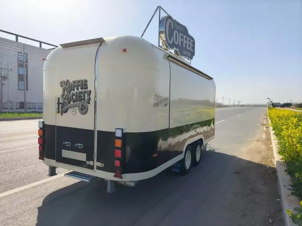 

Фудтрак-кафе: кофе, соки, коктейли, мороженое, пицца. Мобильная кухня, кейтеринг-прицеп, полностью оборудован.