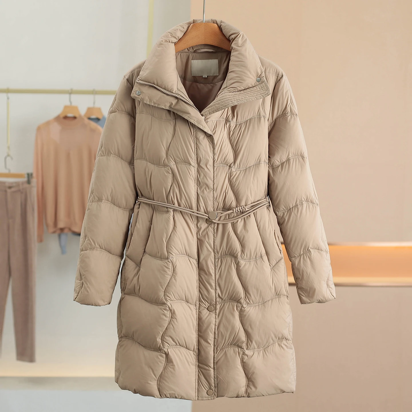 

Warm Goose down Jacket 1989 Windproof Stand Collar Belted Waist Stylish Women's Winter Fashionable Padded Coat Zipper Closure