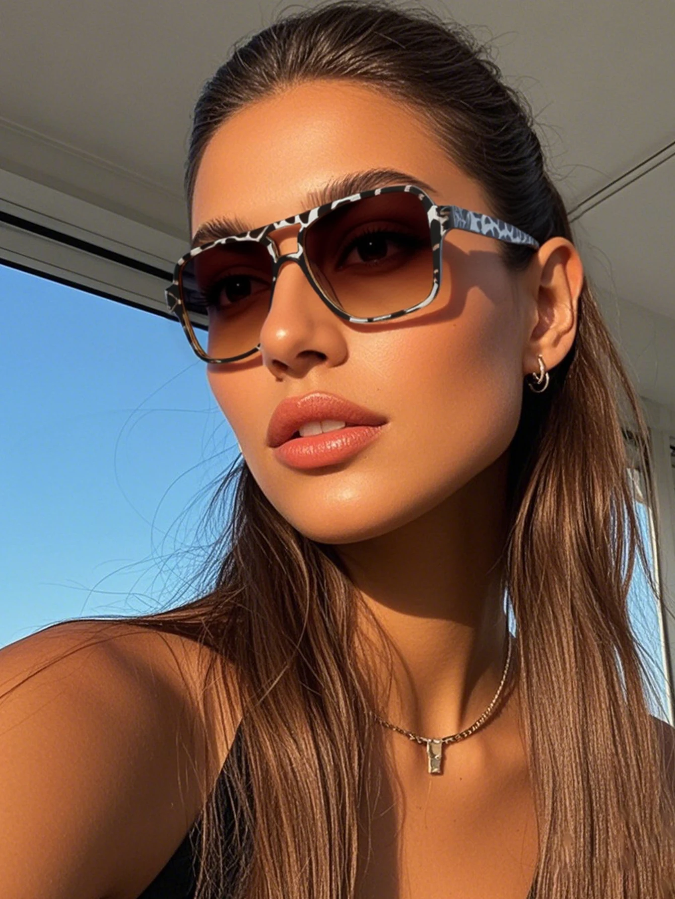 1 Stück Retro-Sonnenbrille mit doppelter Brücke und übergroßem quadratischem Rahmen für Damen, geeignet für alltägliche Foto-Accessoires und Partys