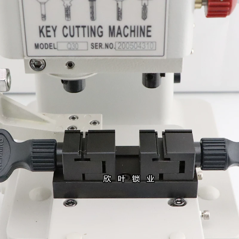 XinYe بالجملة لوازم الأقفال Wenxing العلامة التجارية Q30 مفتاح صنع آلة قطع النسخ