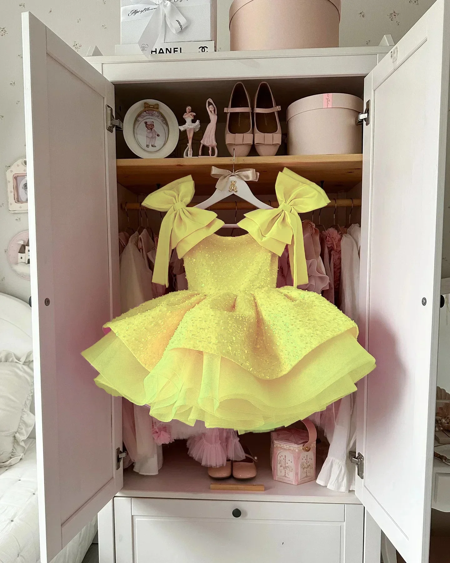 

Party Dress Clothes Children Lovely Pink Flower Girl Wedding Sequins Beading with Bow Kids Birthday First Communion Ball Gowns