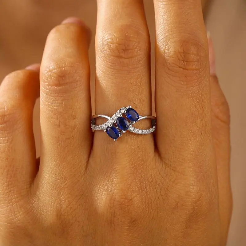 

Daily Wear Oval Cubic Zircon Intersection Rings for Women Silver Colour High Quality Female Accessories Wedding Party Jewelry