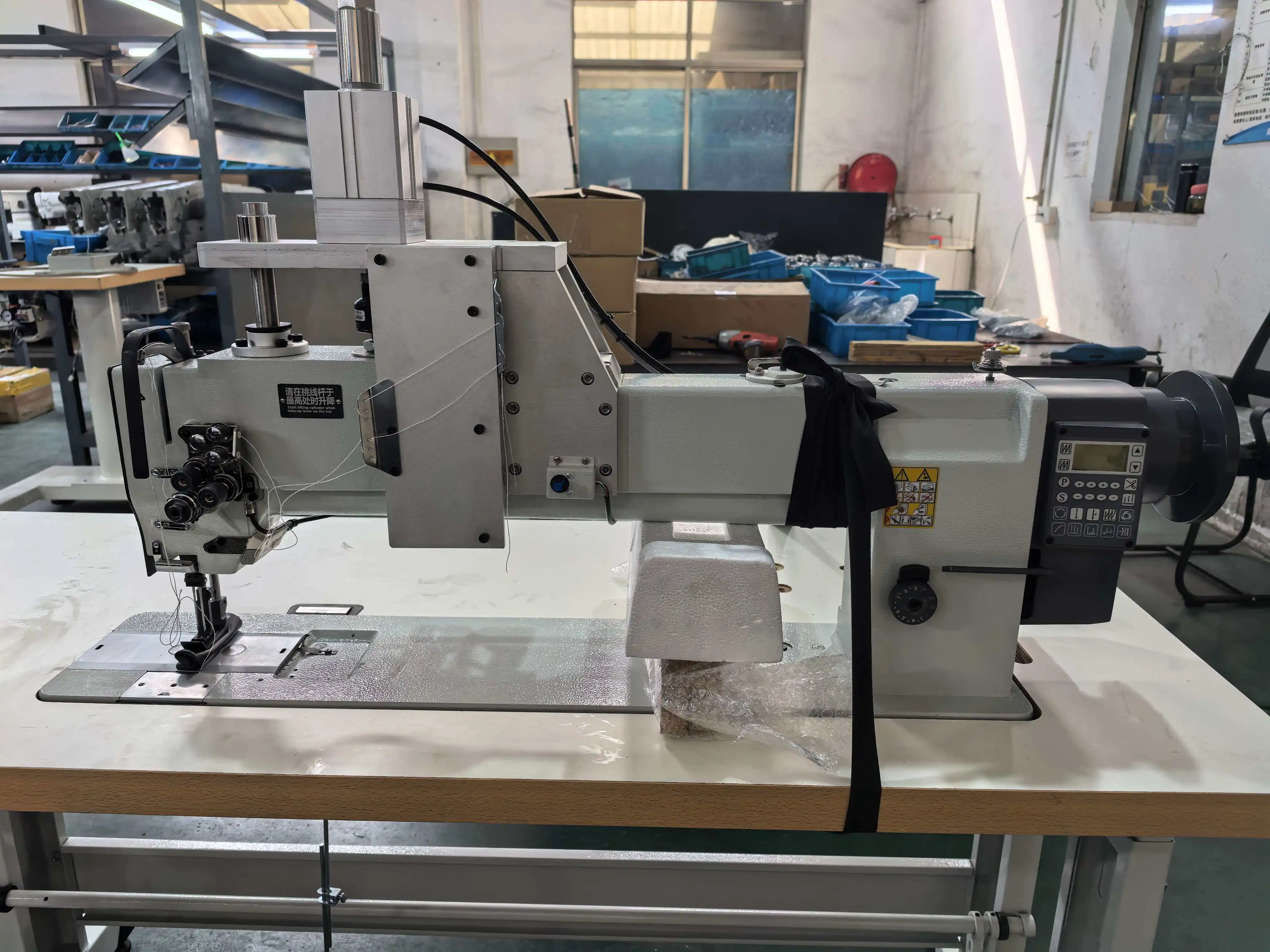 CP-GC20608-1HL25  Integrated Direct-drive Long Arm One   Compound Feed  Sewing Machine for  Thick Materials and Leather