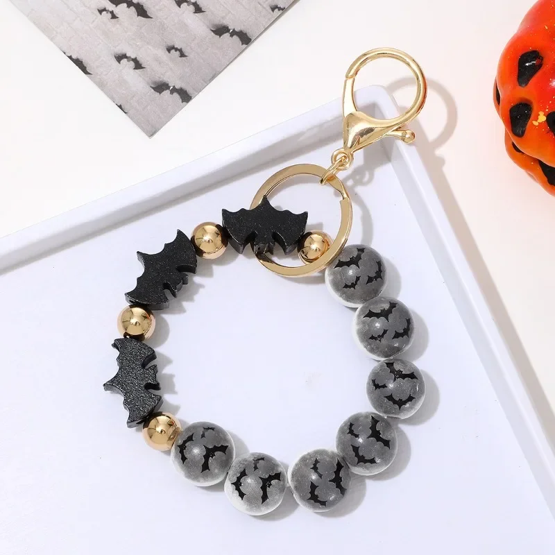 Halloween Keychain Skull Pumpkin Wooden Hand Chain Key Ring Personalized Simple Bracelet Fashion Backpack Car Key Chain Pendant